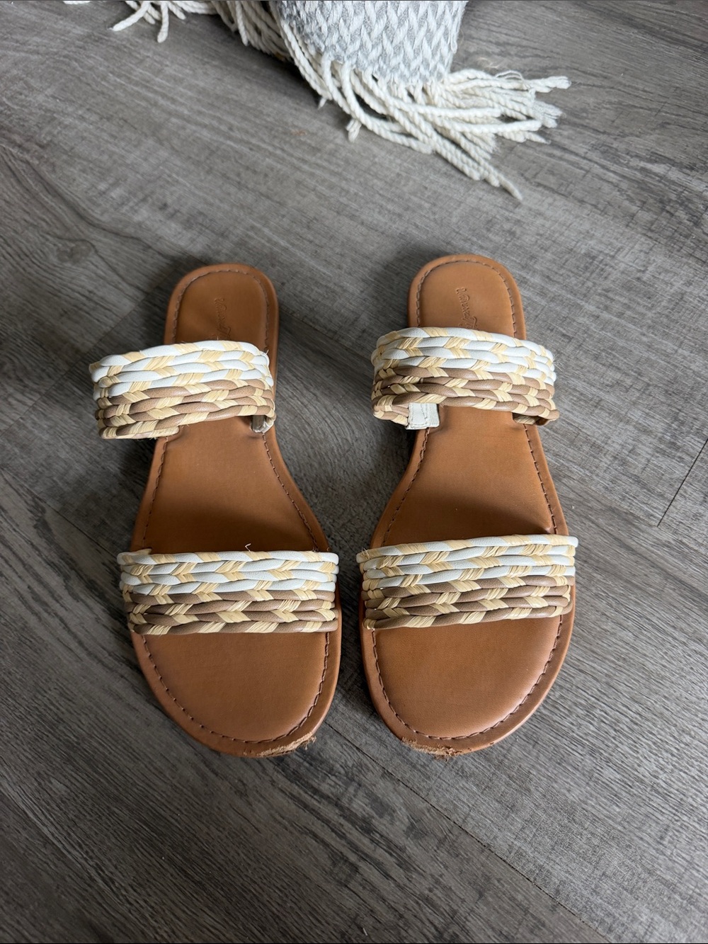 Universal Thread Tan Braided Double-Strap Slide Sandals with White Accents